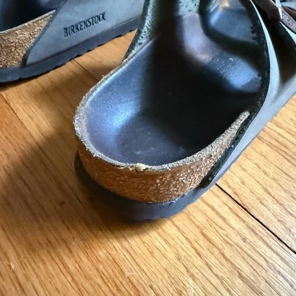 Birkenstock Taupe Arizona Sandals rose gold buckle - Picture 4 of 5